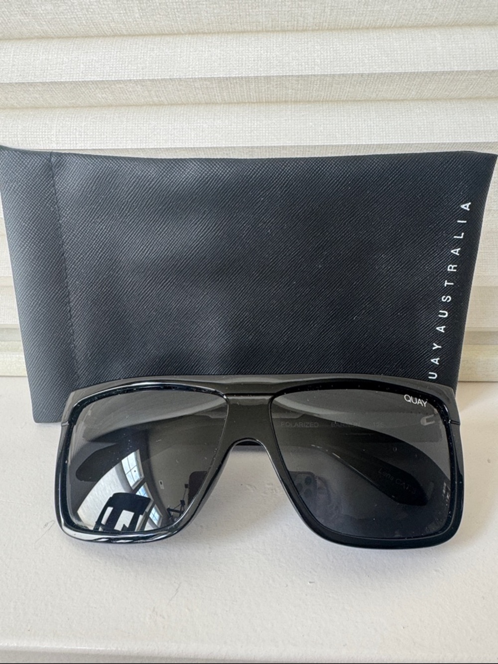 Quay Australia Barnun Polarized Square Sunglasses Lens Black Oversized - Picture 3 of 4